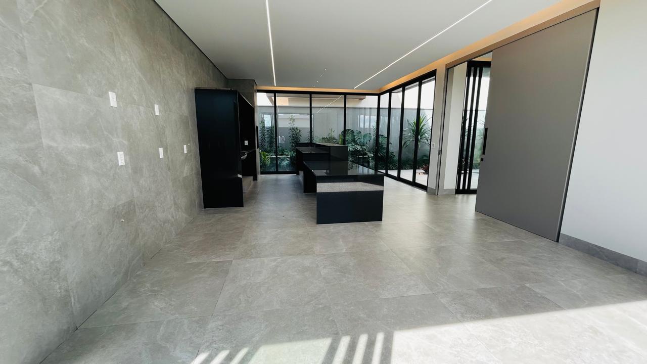 WhatsApp Image 2026-04-19 at 17.17.58-8